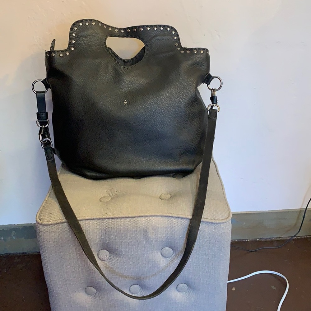 Henry Béguelin black leather handbag